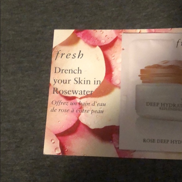 Rose Deep Hydration Sleeping Mask - Picture 3 of 5